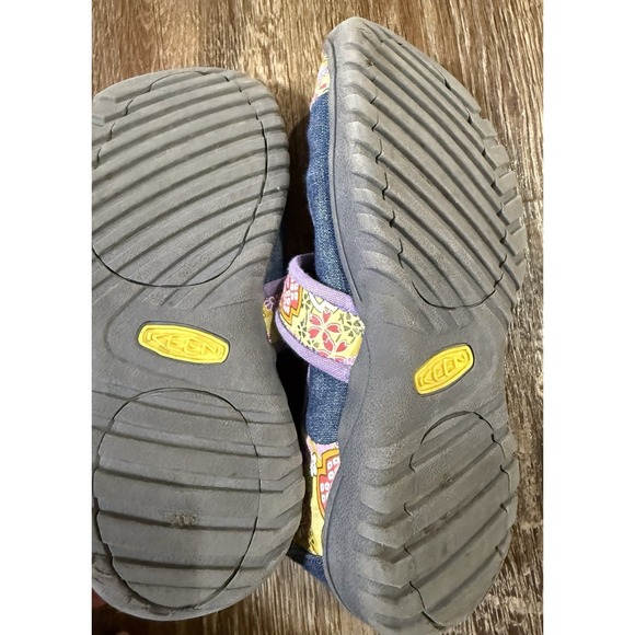Keen Kids Harvest Mary Jane's Denim Floral Size 1 Slip On Patchwork - Picture 3 of 4